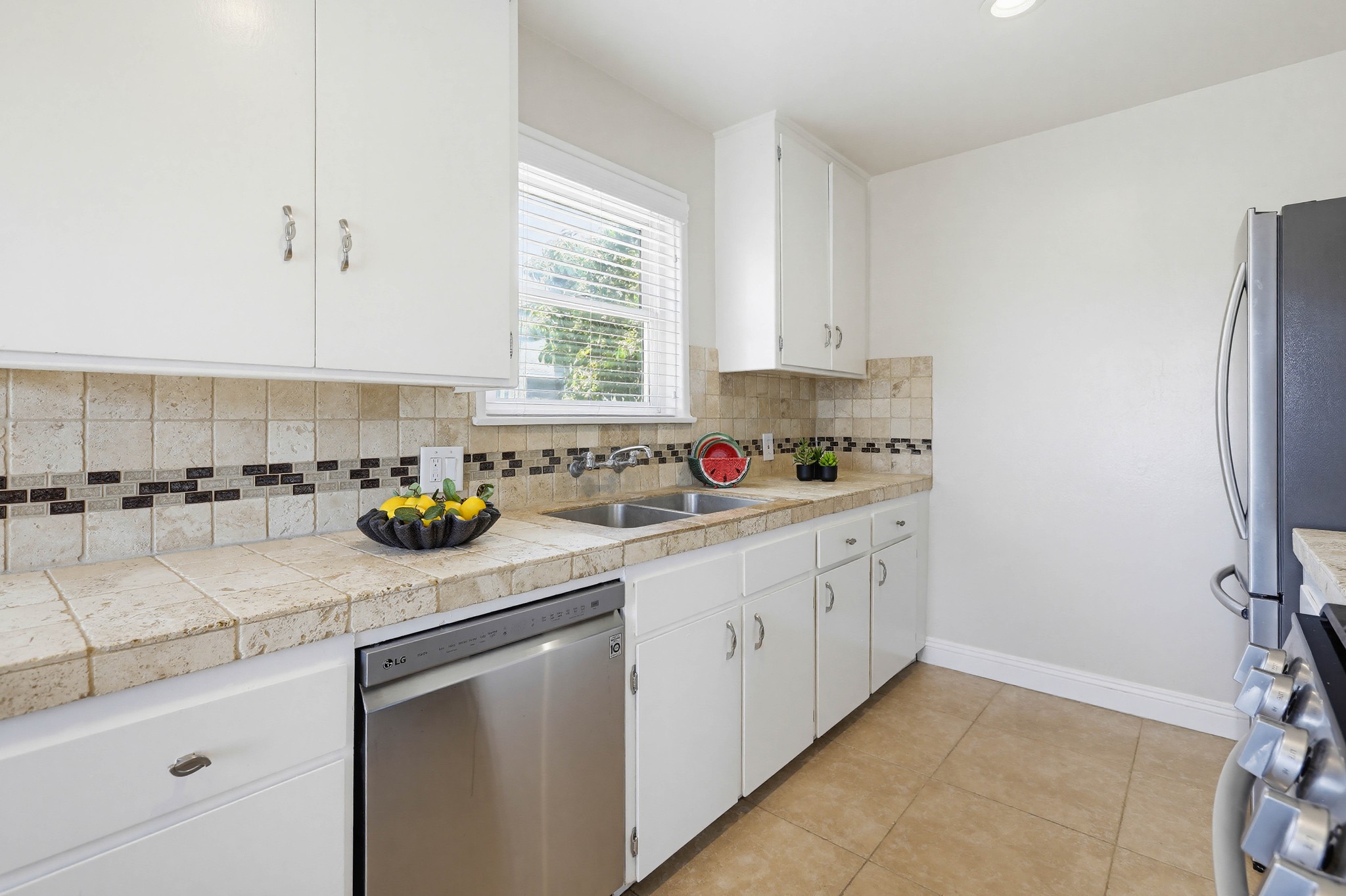 Virtual tour photo 25 of 58 for 7871 Darwin Ave