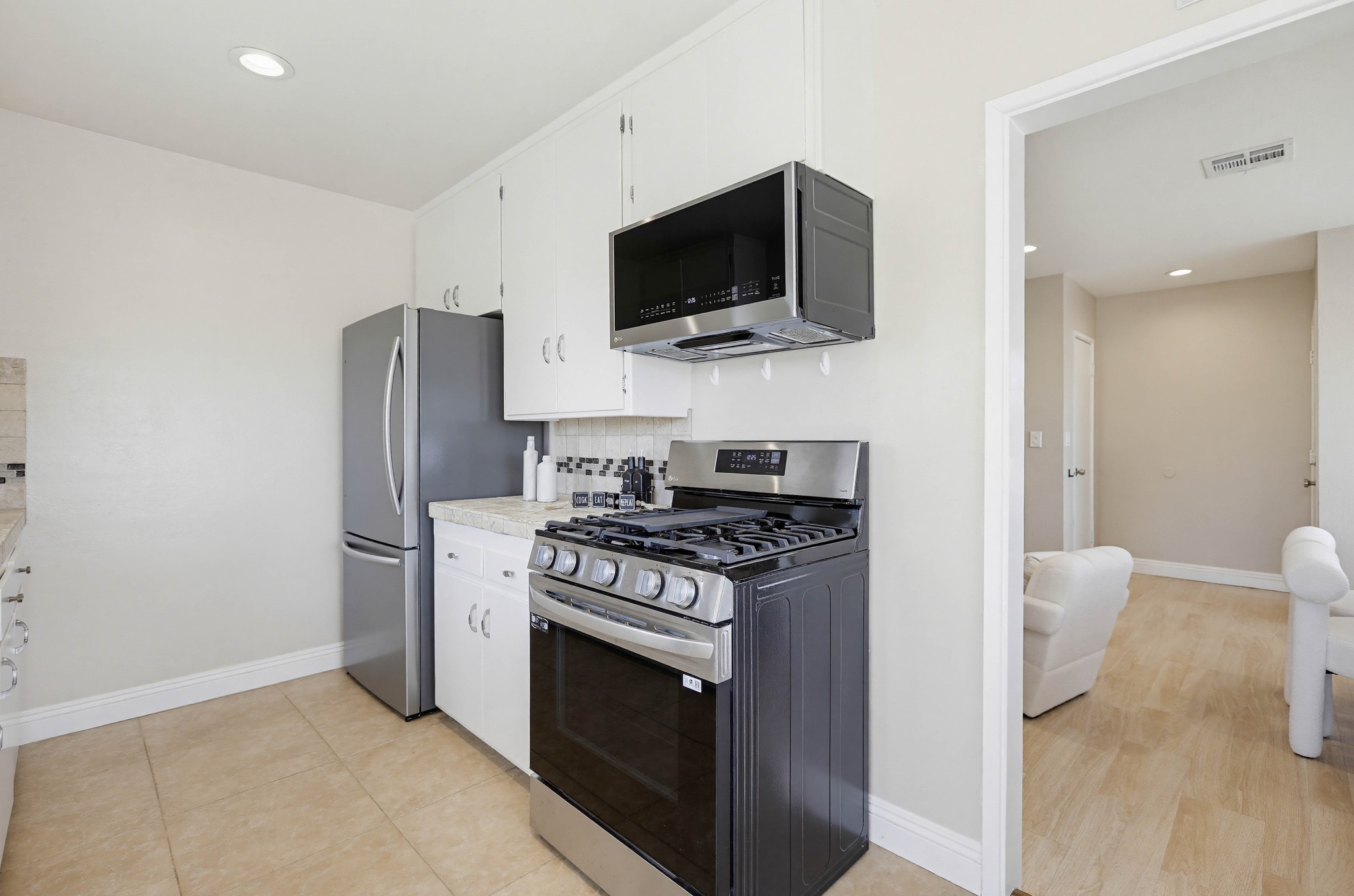 Virtual tour photo 26 of 58 for 7871 Darwin Ave