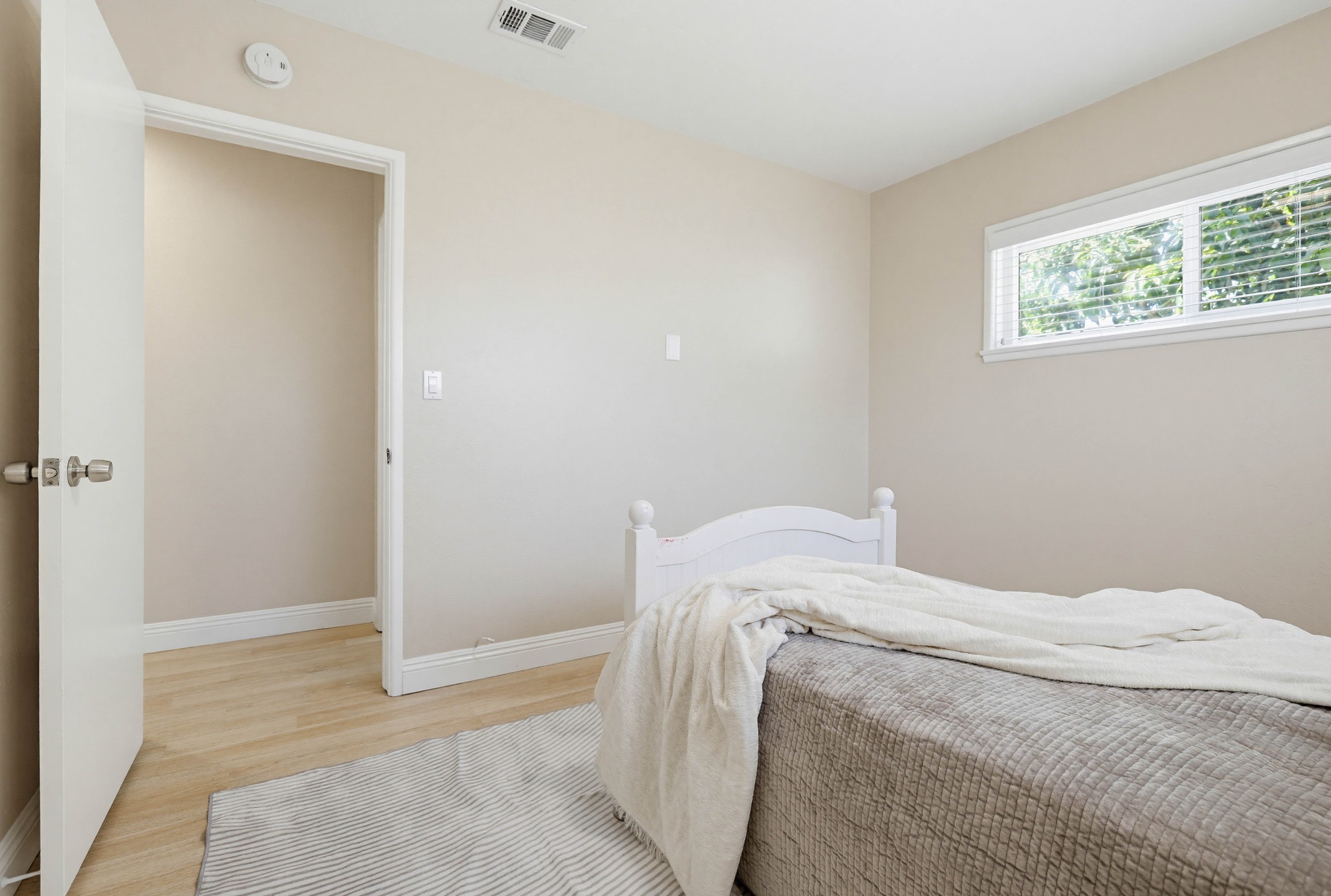 Virtual tour photo 32 of 58 for 7871 Darwin Ave