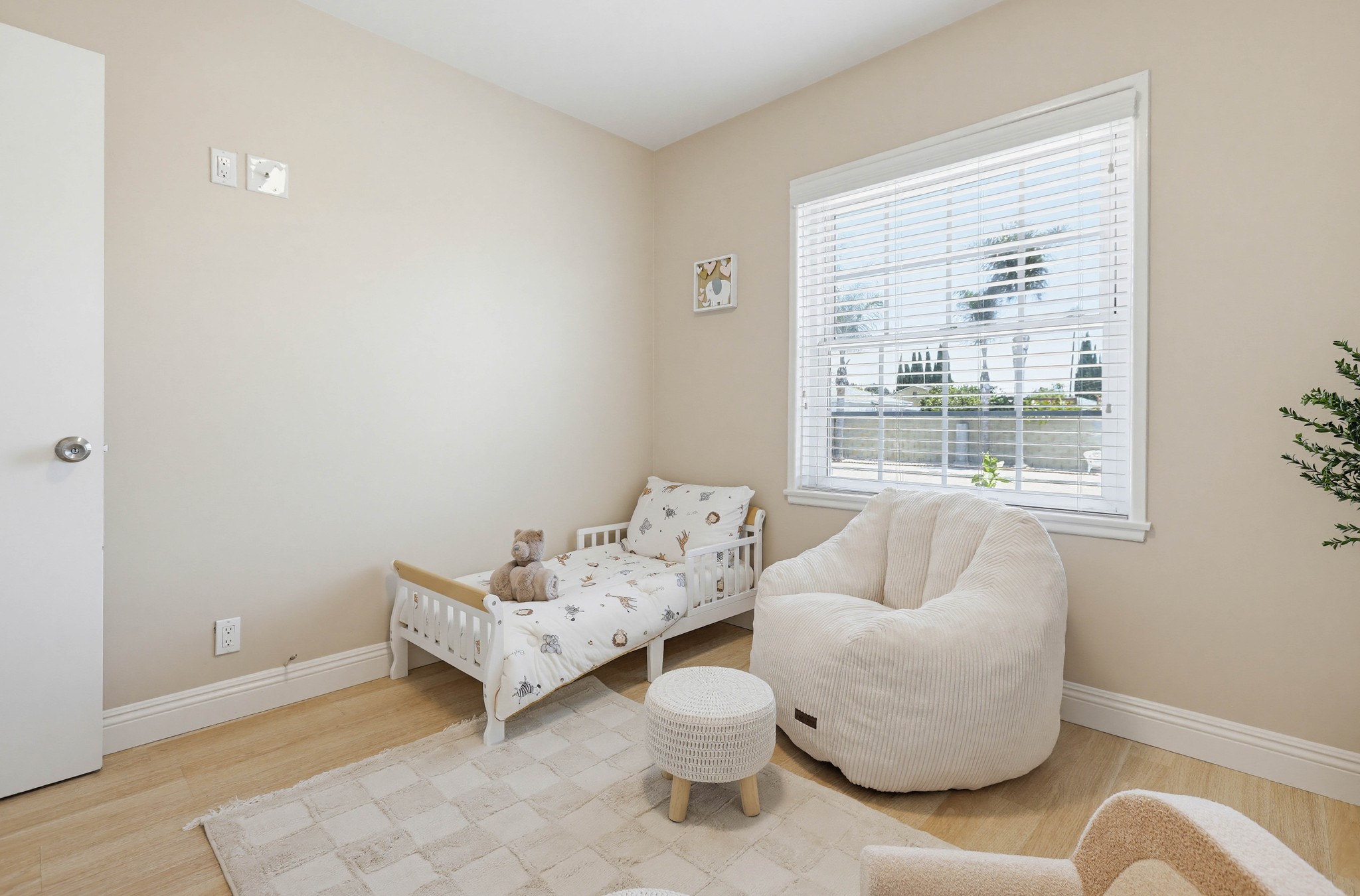 Virtual tour photo 41 of 58 for 7871 Darwin Ave