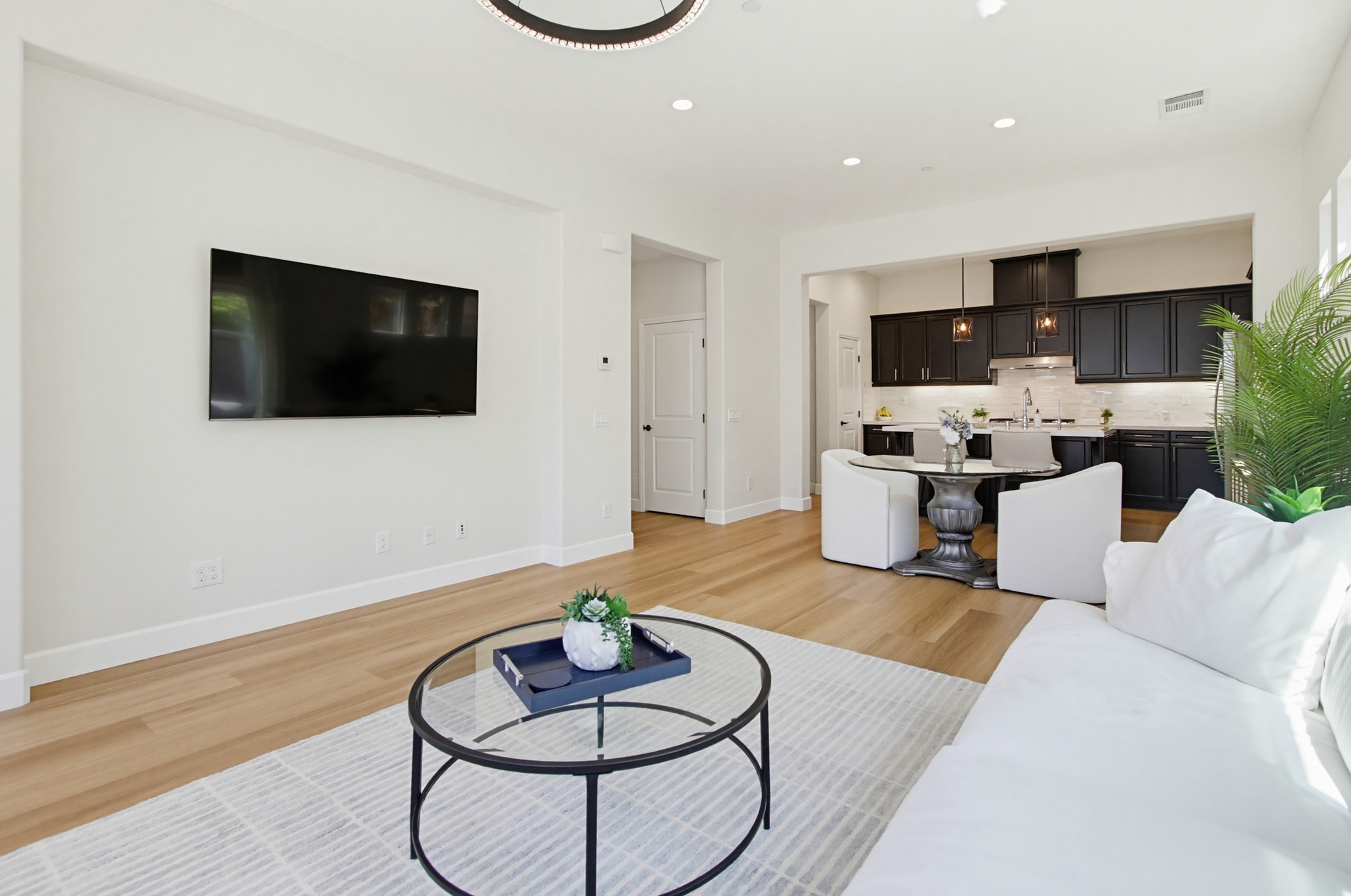 Virtual tour photo 8 of 55 for 7875 Lusardi Creek Ln