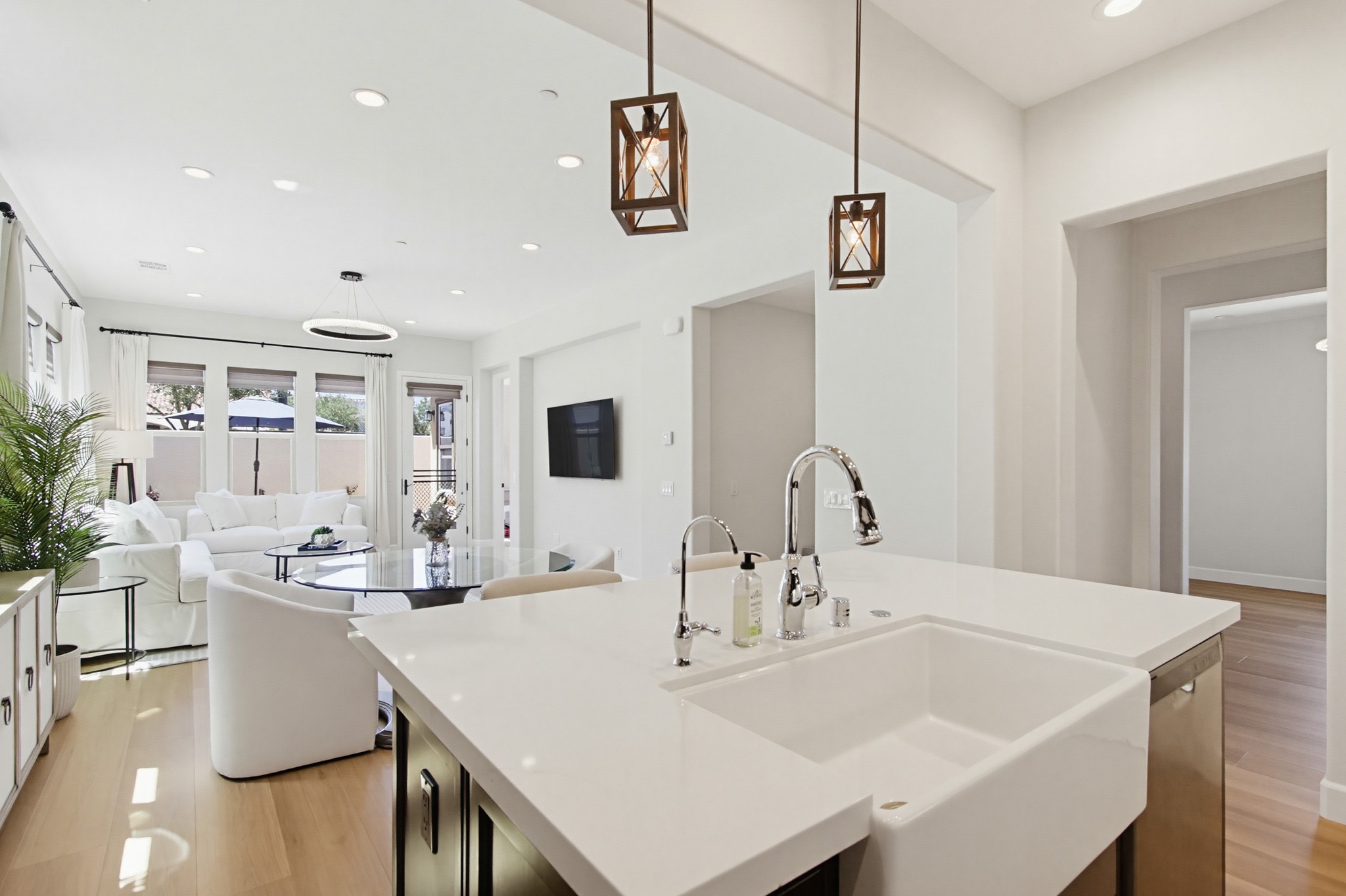 Virtual tour photo 18 of 55 for 7875 Lusardi Creek Ln