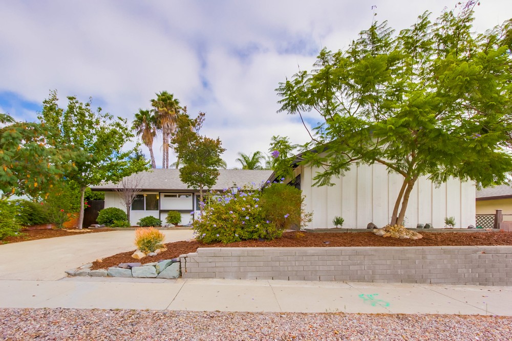 Virtual tour photo 3 of 38 for 7876 Topaz Lake Ave