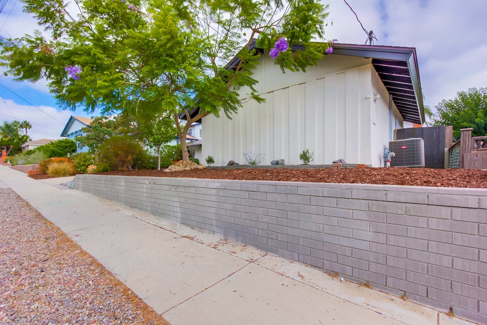 Virtual tour photo 4 of 38 for 7876 Topaz Lake Ave