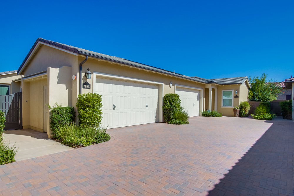 Virtual tour photo 3 of 34 for 7878 Lusardi Creek Ln