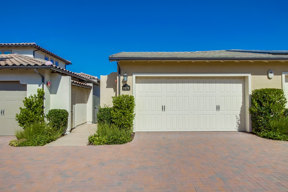 Virtual tour photo 4 of 34 for 7878 Lusardi Creek Ln