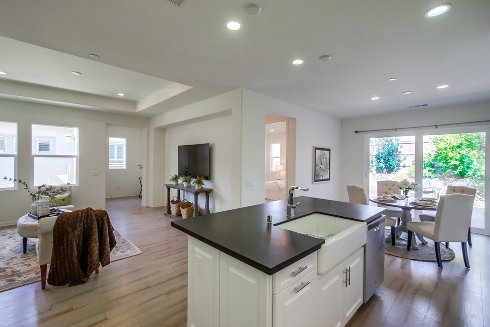 Virtual tour photo 14 of 34 for 7878 Lusardi Creek Ln
