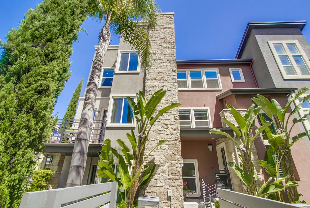 Virtual tour photo 4 of 84 for 7879 Modern Oasis Dr