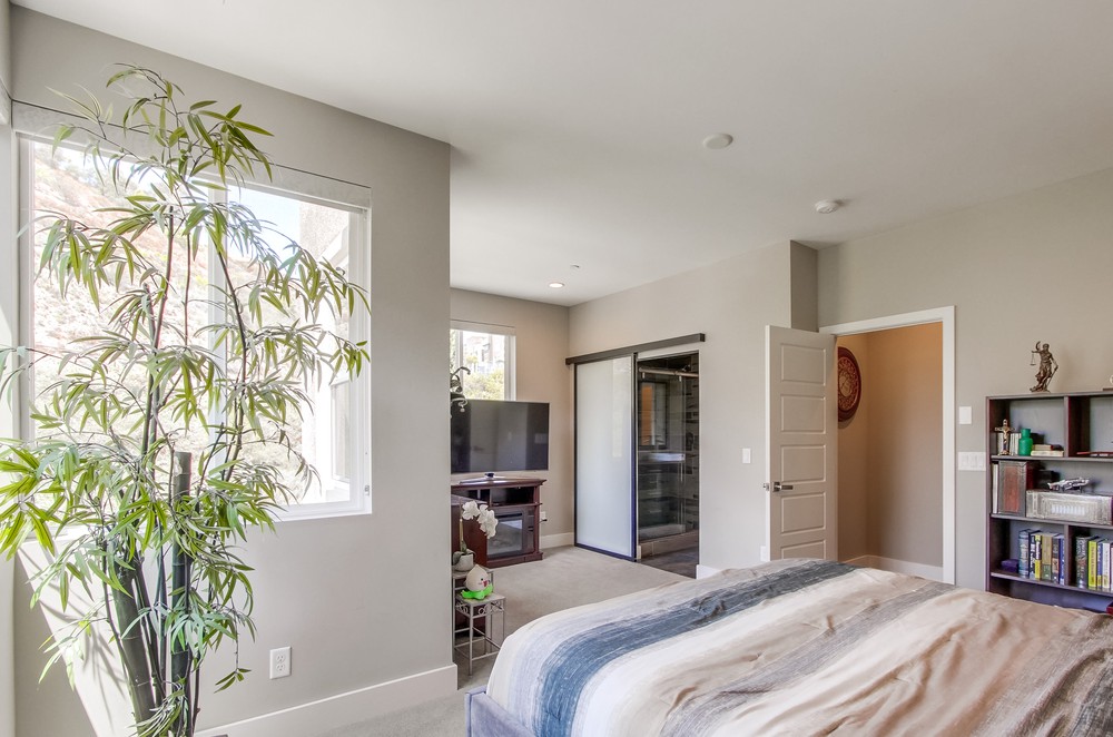 Virtual tour photo 48 of 84 for 7879 Modern Oasis Dr