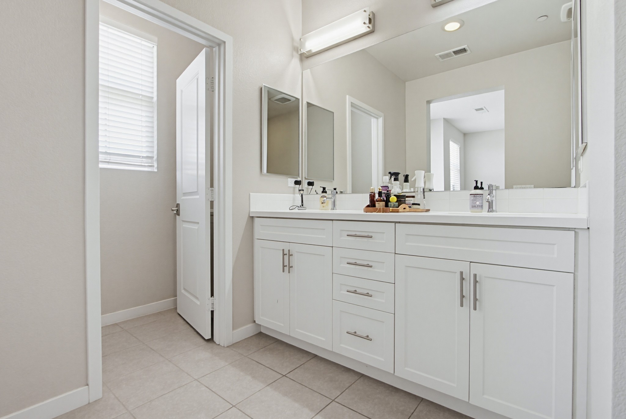 Virtual tour photo 35 of 53 for 788 Trunorth Cir