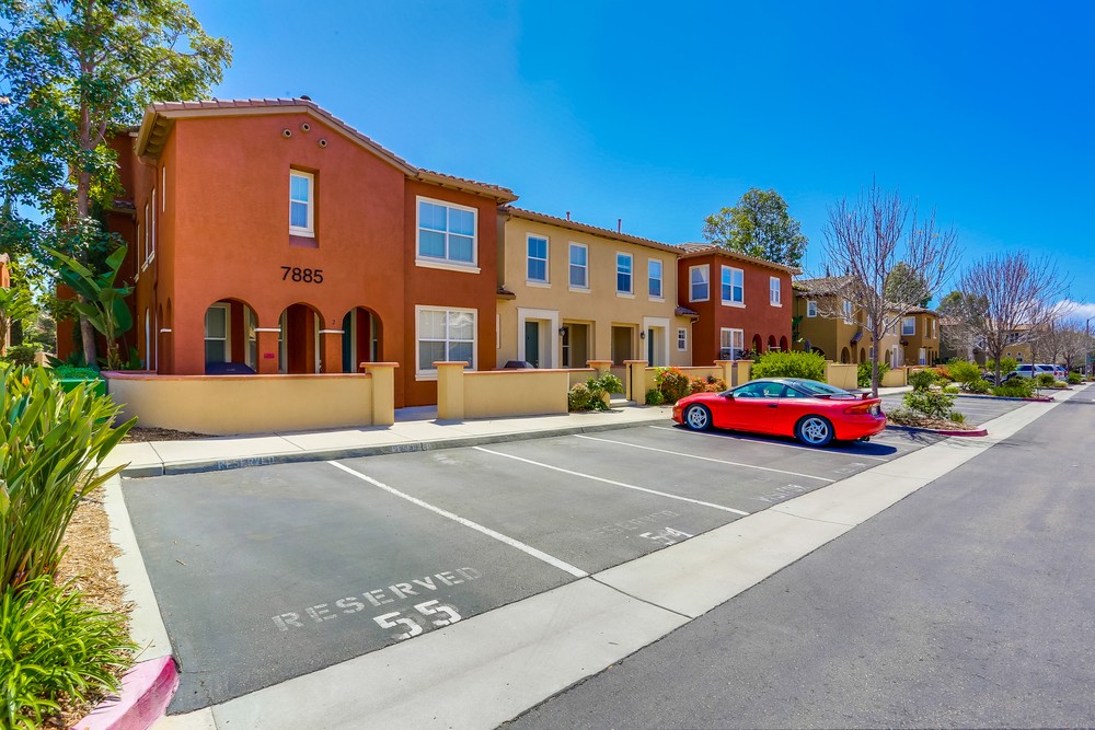 Virtual tour photo 4 of 44 for 7885 Via Belfiore #1