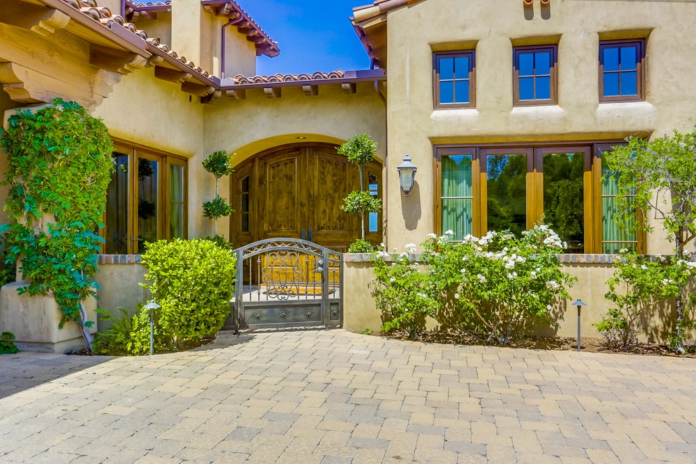 Virtual tour photo 8 of 114 for 7890 Coconut Grove Ct