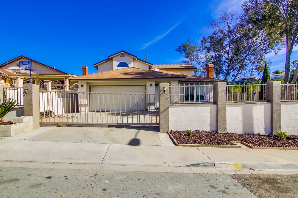 Virtual tour photo 1 of 61 for 79 Deep Dell Rd