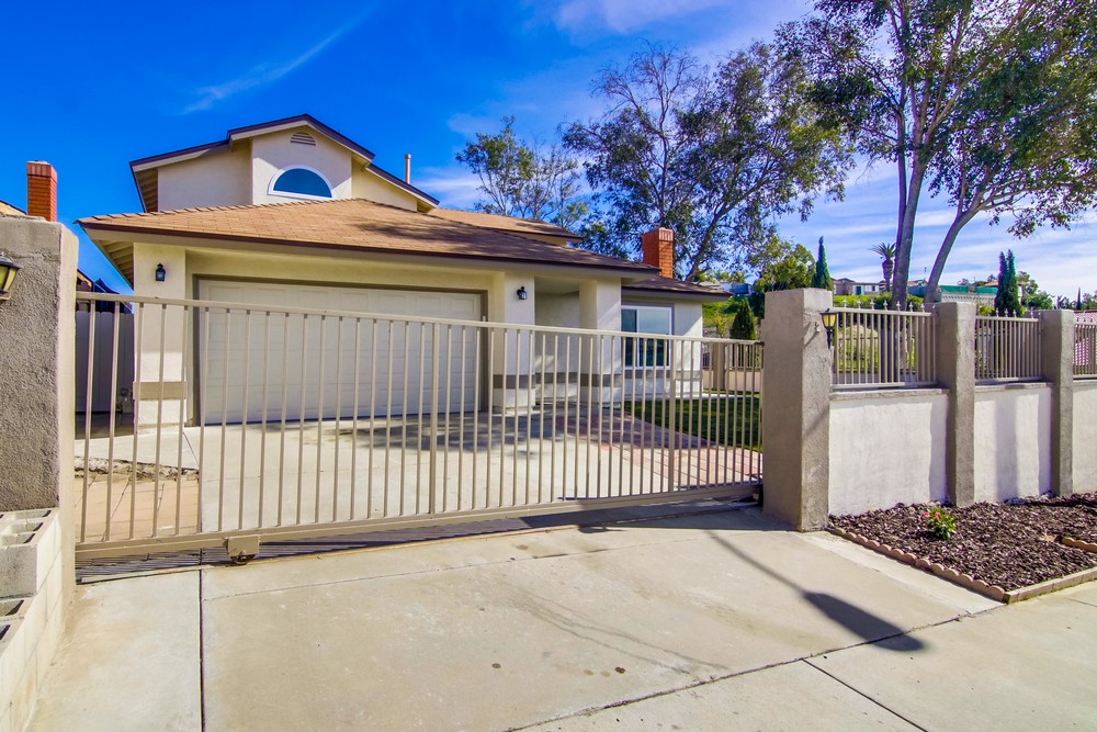 Virtual tour photo 4 of 61 for 79 Deep Dell Rd