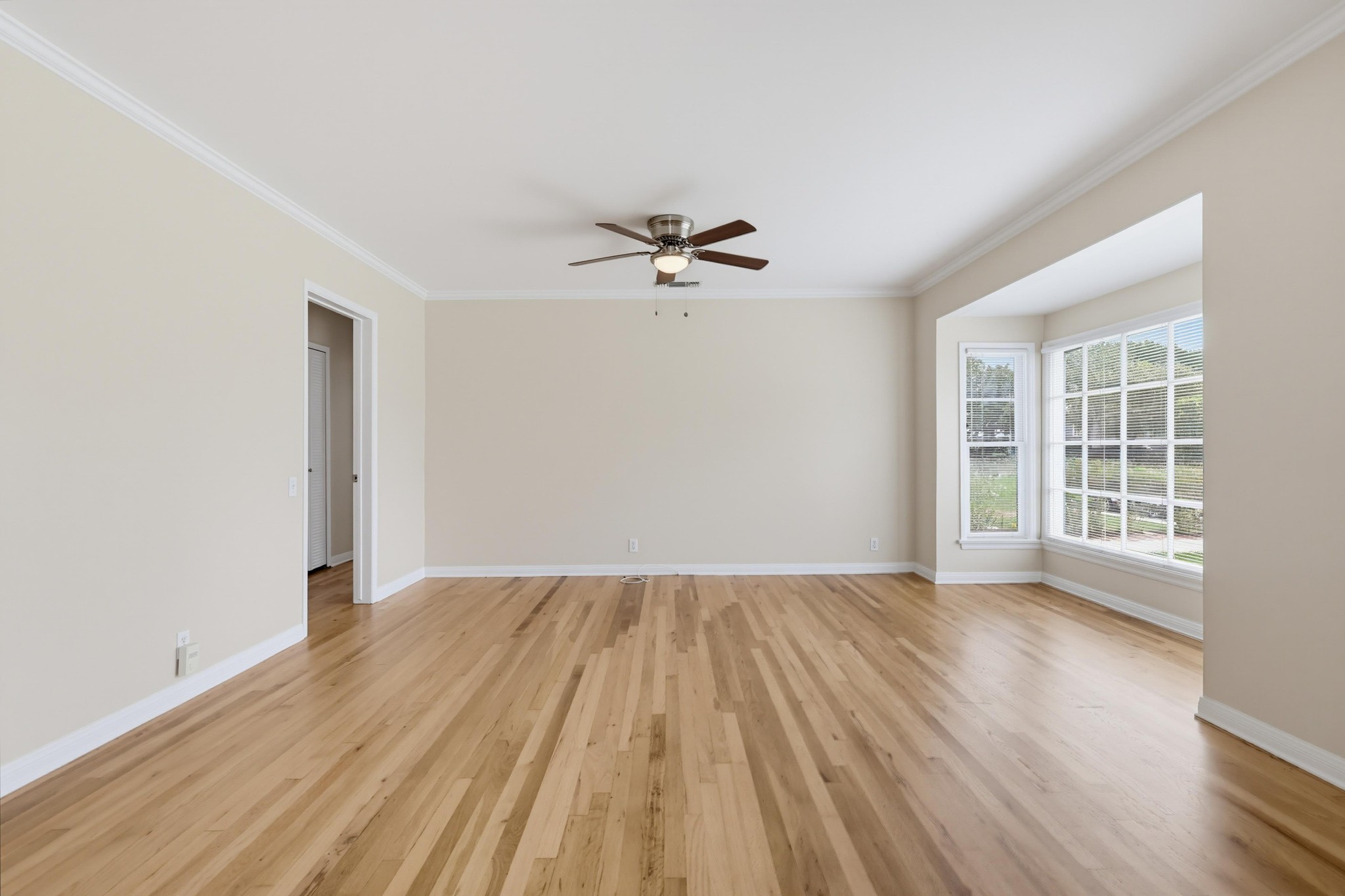 Virtual tour photo 8 of 62 for 7900 Westlawn Ave