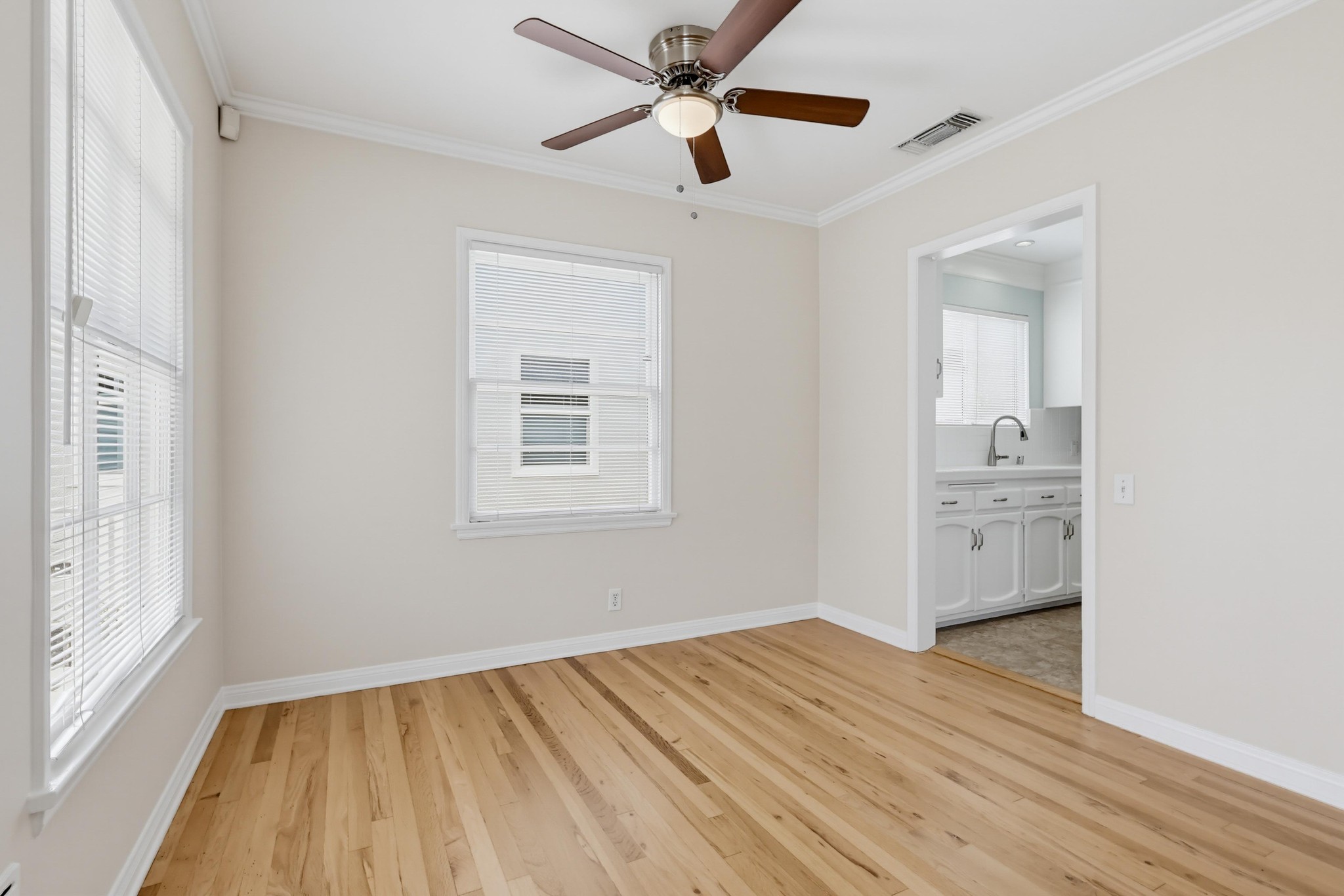Virtual tour photo 14 of 62 for 7900 Westlawn Ave