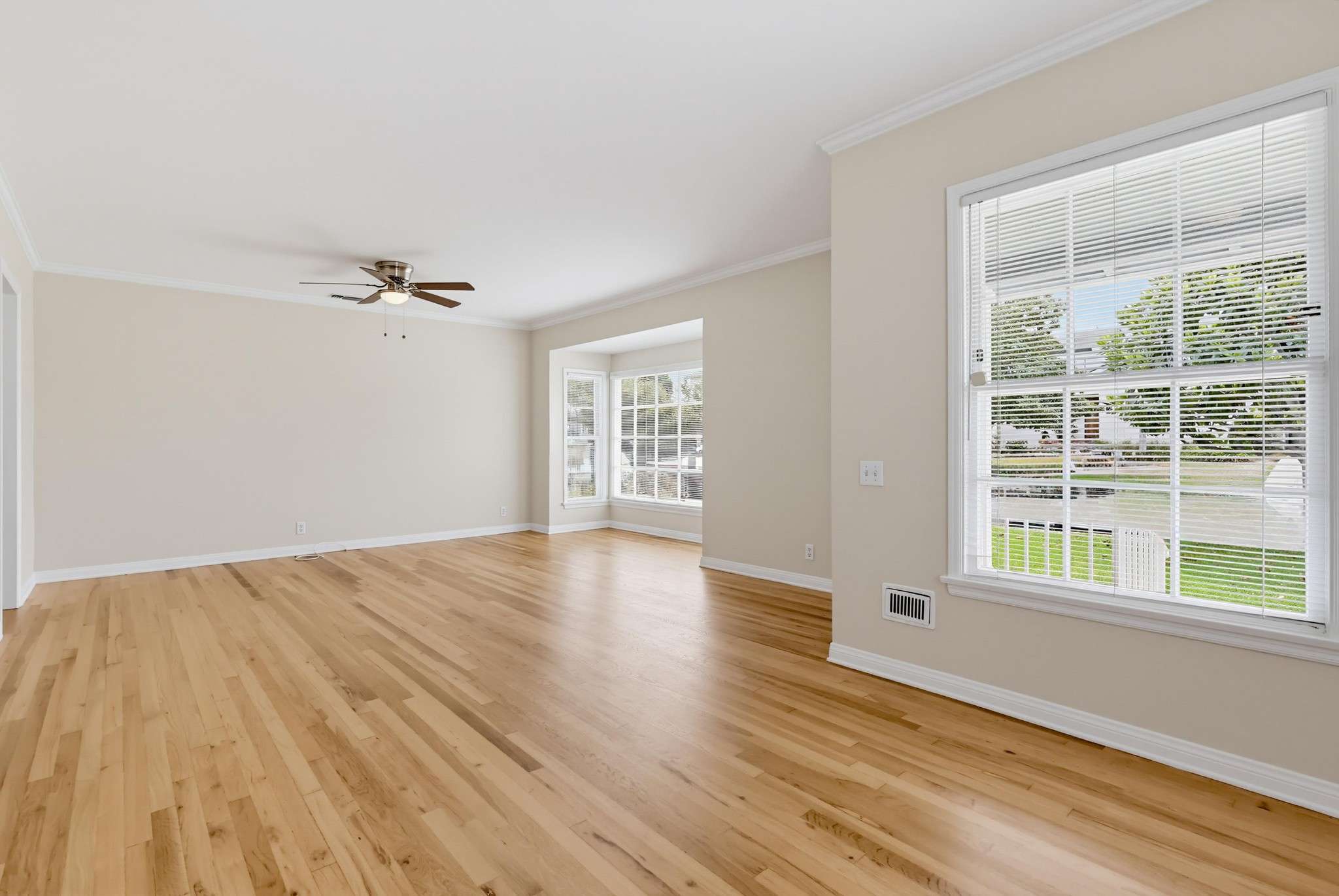 Virtual tour photo 17 of 62 for 7900 Westlawn Ave
