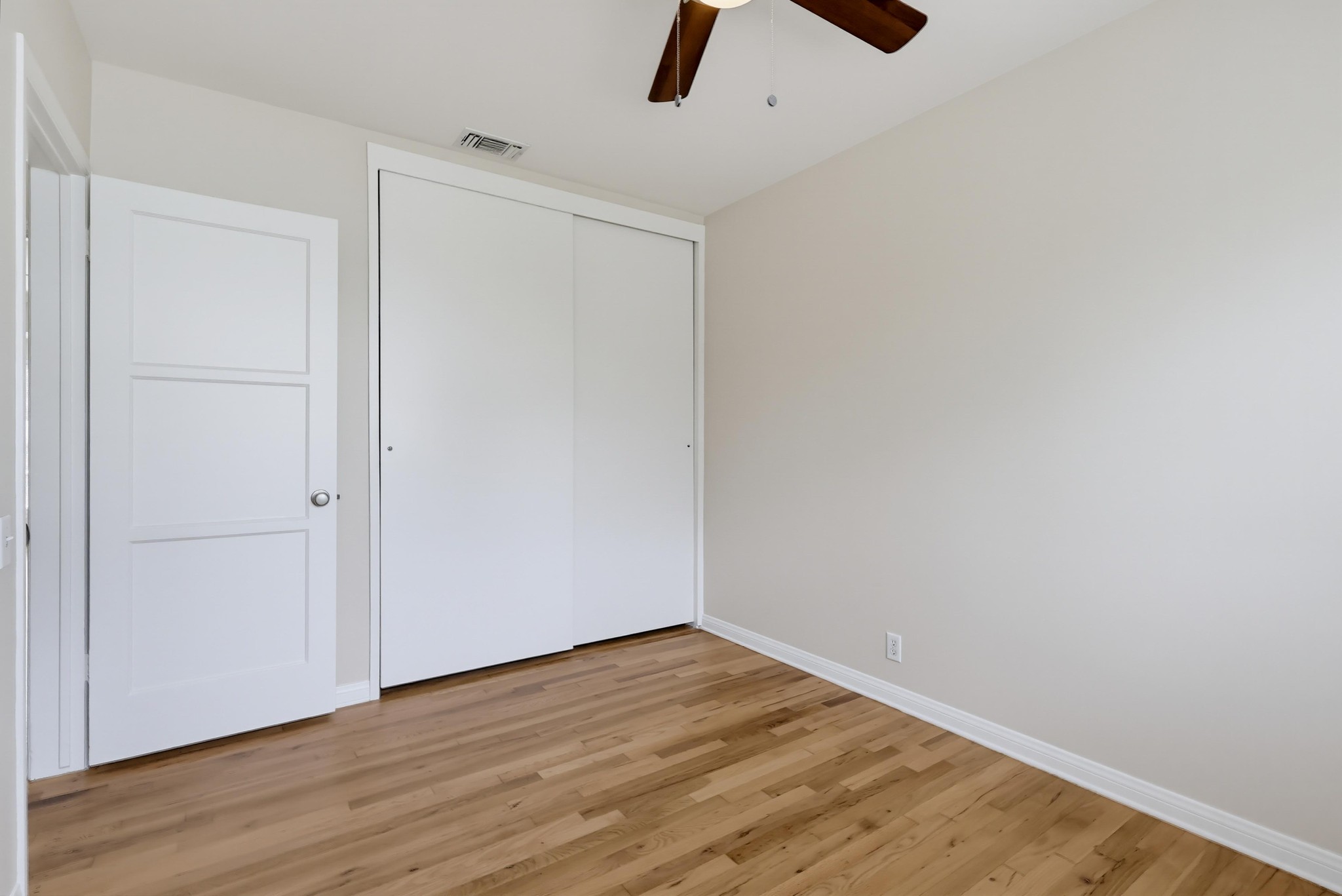 Virtual tour photo 33 of 62 for 7900 Westlawn Ave