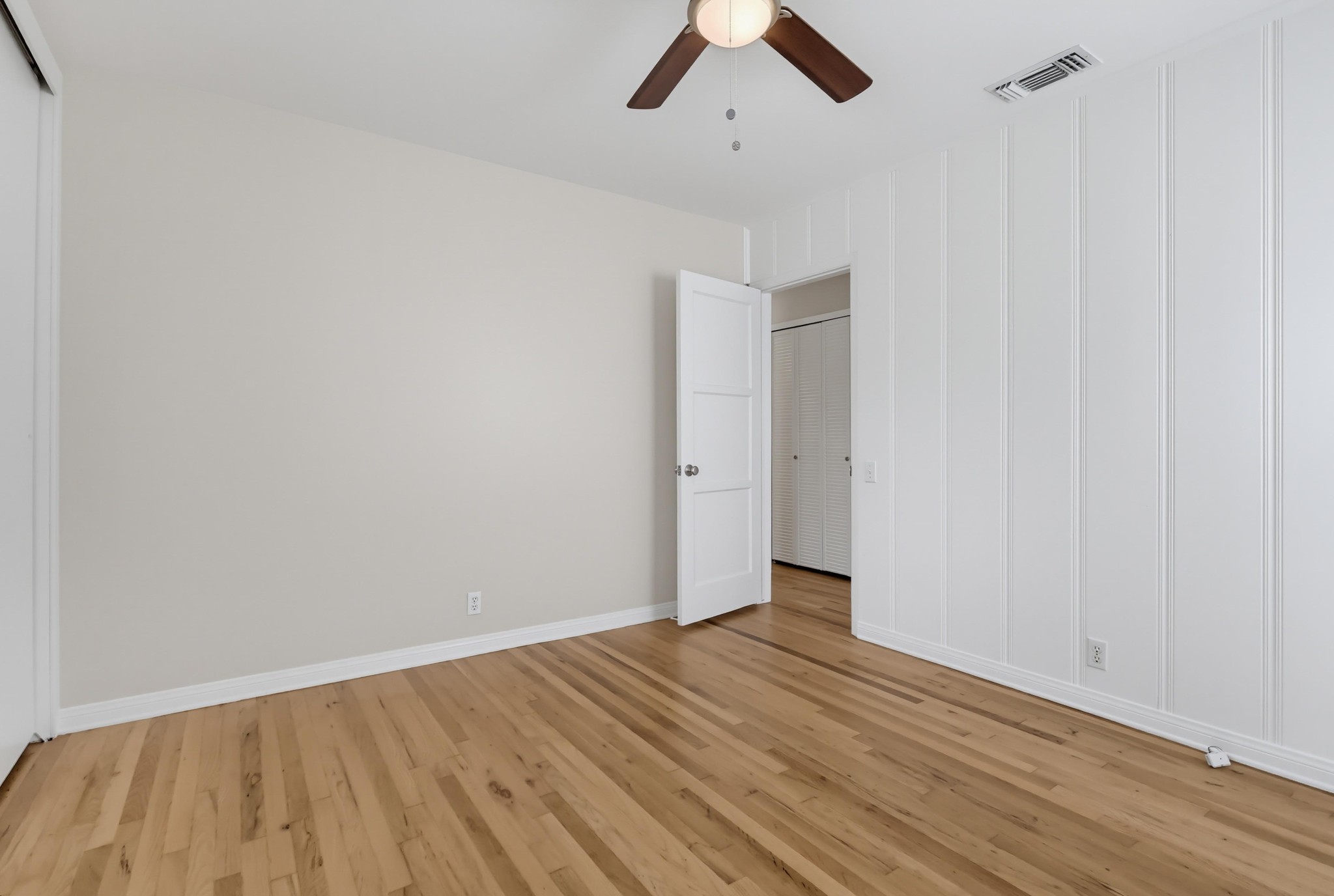 Virtual tour photo 41 of 62 for 7900 Westlawn Ave