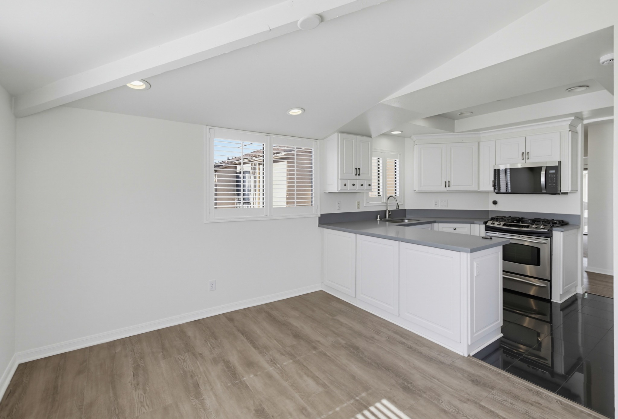 Virtual tour photo 14 of 45 for 7904 Caminito Dia Unit 4