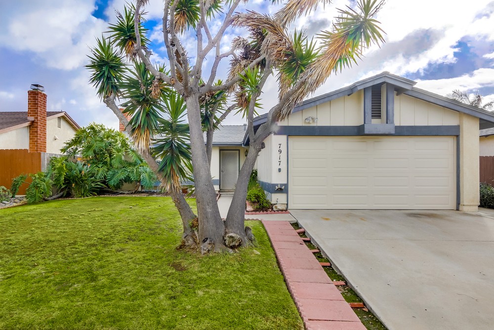Virtual tour photo 1 of 54 for 7917 Hendricks Dr