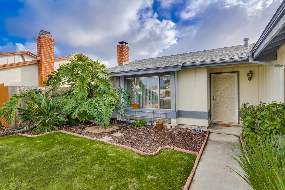 Virtual tour photo 5 of 54 for 7917 Hendricks Dr