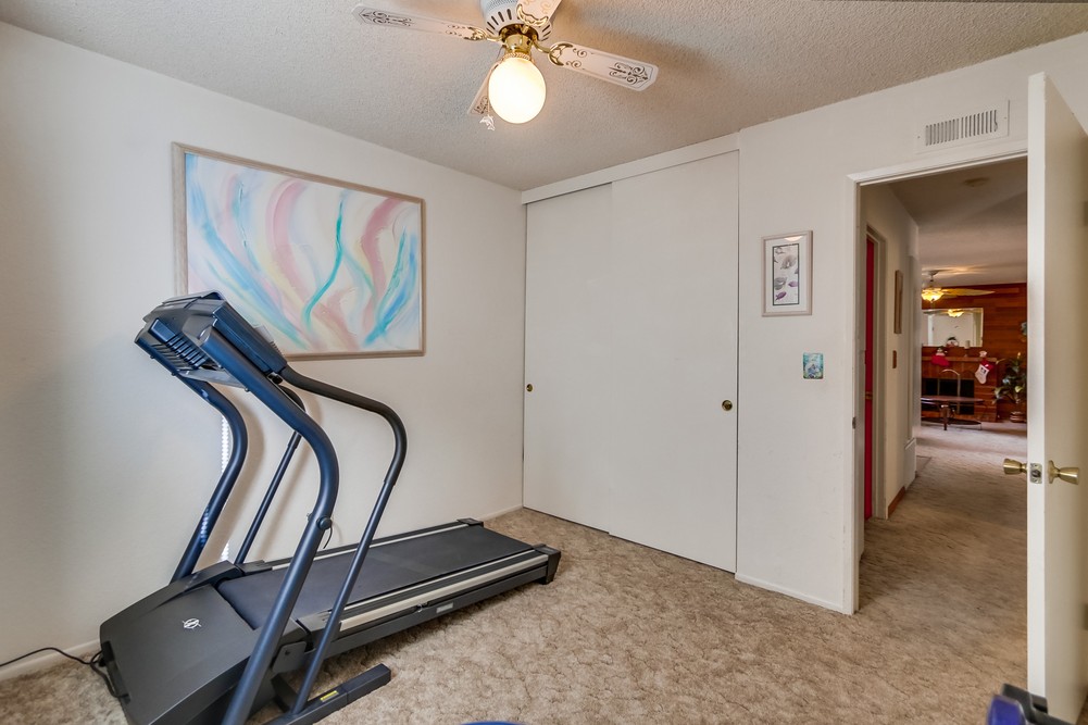 Virtual tour photo 40 of 54 for 7917 Hendricks Dr