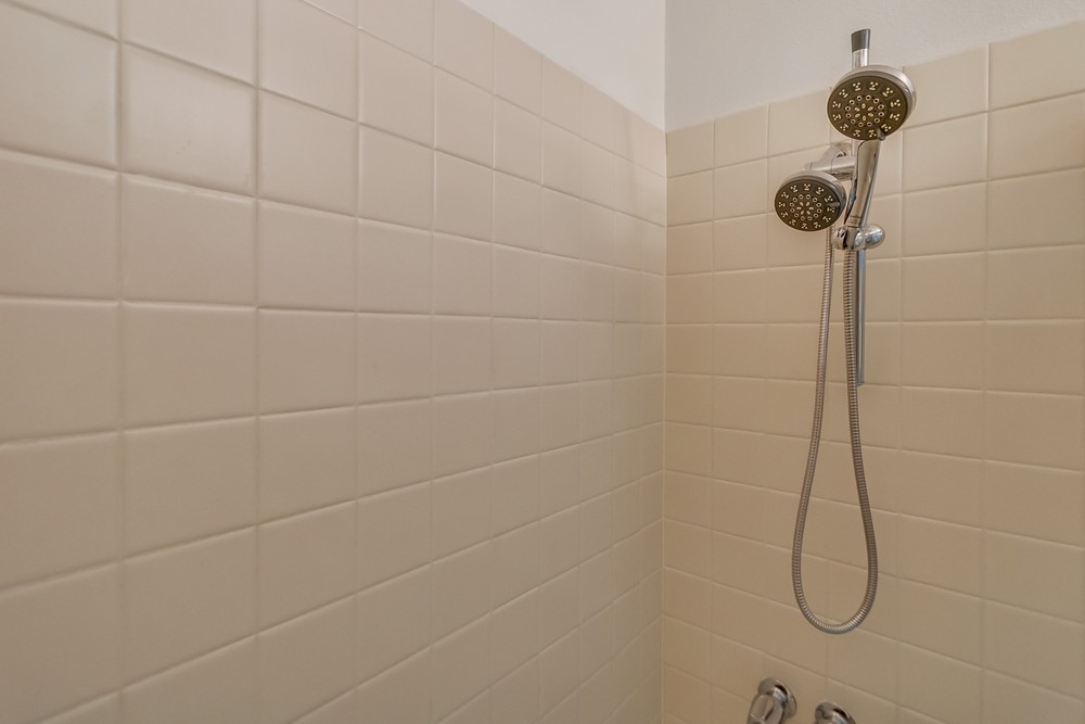 Virtual tour photo 42 of 54 for 7917 Hendricks Dr