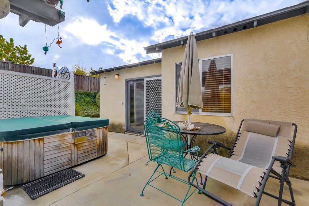 Virtual tour photo 44 of 54 for 7917 Hendricks Dr