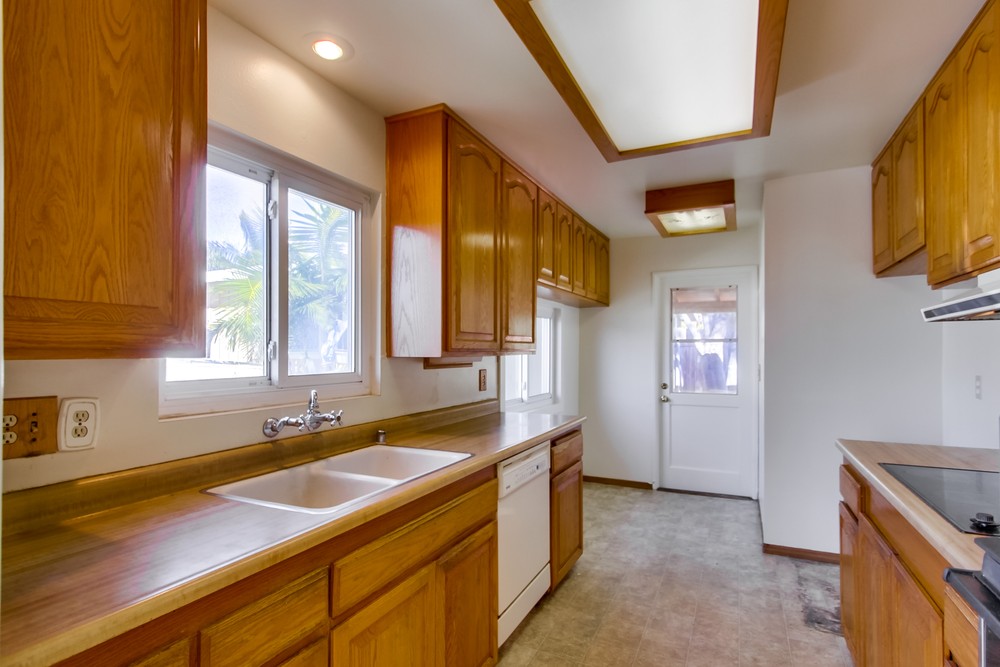 Virtual tour photo 8 of 48 for 7922 Blue Jay Pl