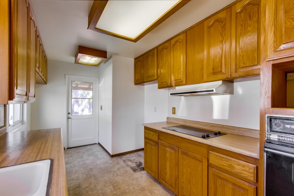 Virtual tour photo 10 of 48 for 7922 Blue Jay Pl