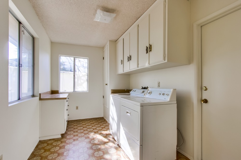 Virtual tour photo 32 of 48 for 7922 Blue Jay Pl