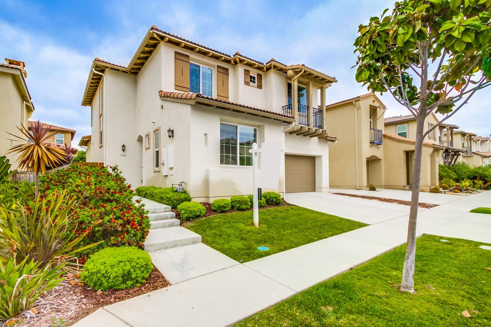 Virtual tour photo 1 of 54 for 7922 Brooke Vista Ln