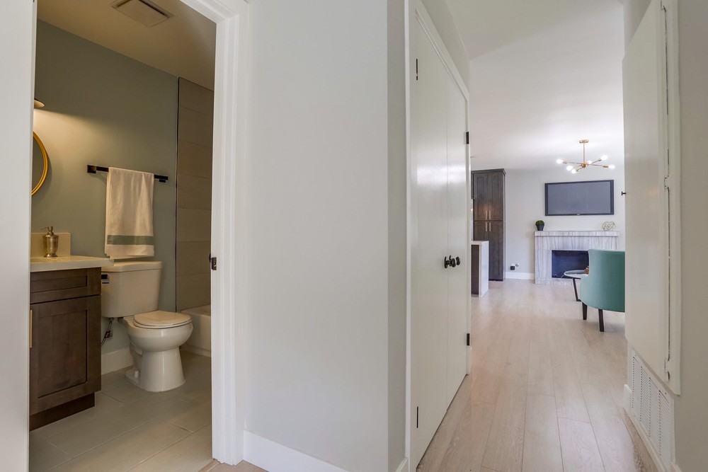 Virtual tour photo 20 of 33 for 7926 Flanders Dr