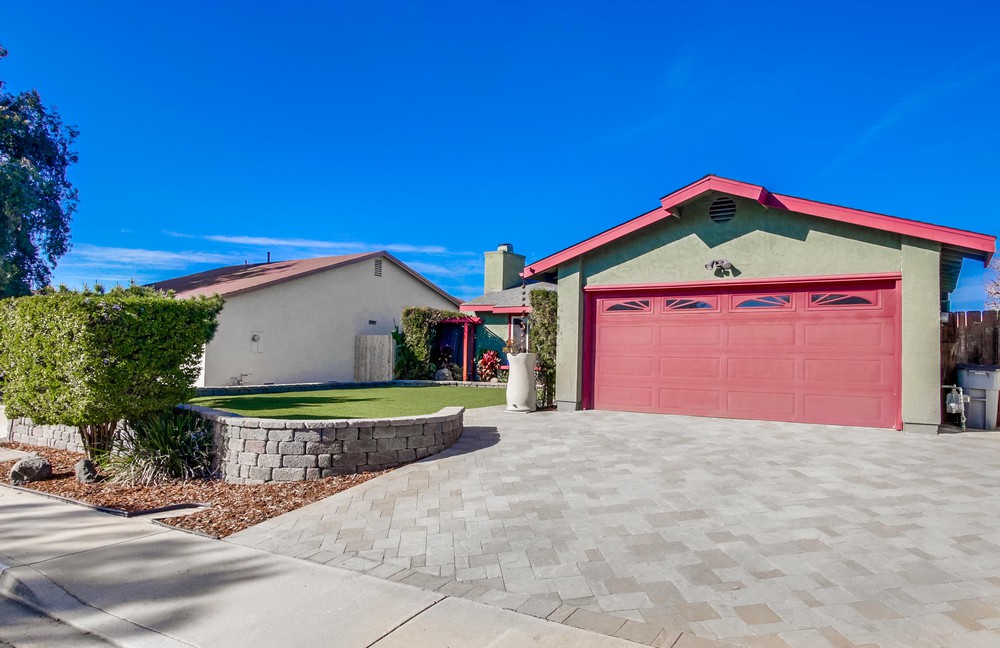 Virtual tour photo 3 of 29 for 7928 Bacadi Dr