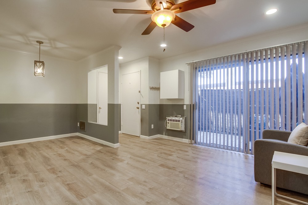Virtual tour photo 7 of 61 for 7932 Mission Center Ct K