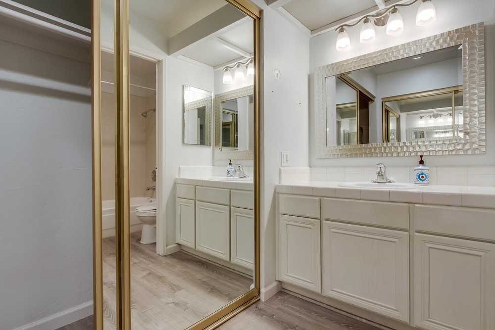 Virtual tour photo 24 of 61 for 7932 Mission Center Ct K