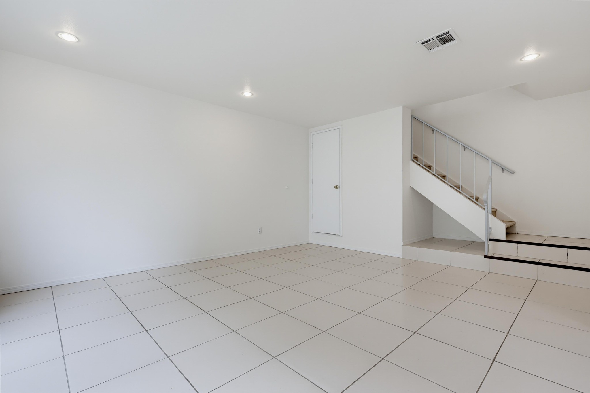 Virtual tour photo 10 of 43 for 7933 Camino Kiosco