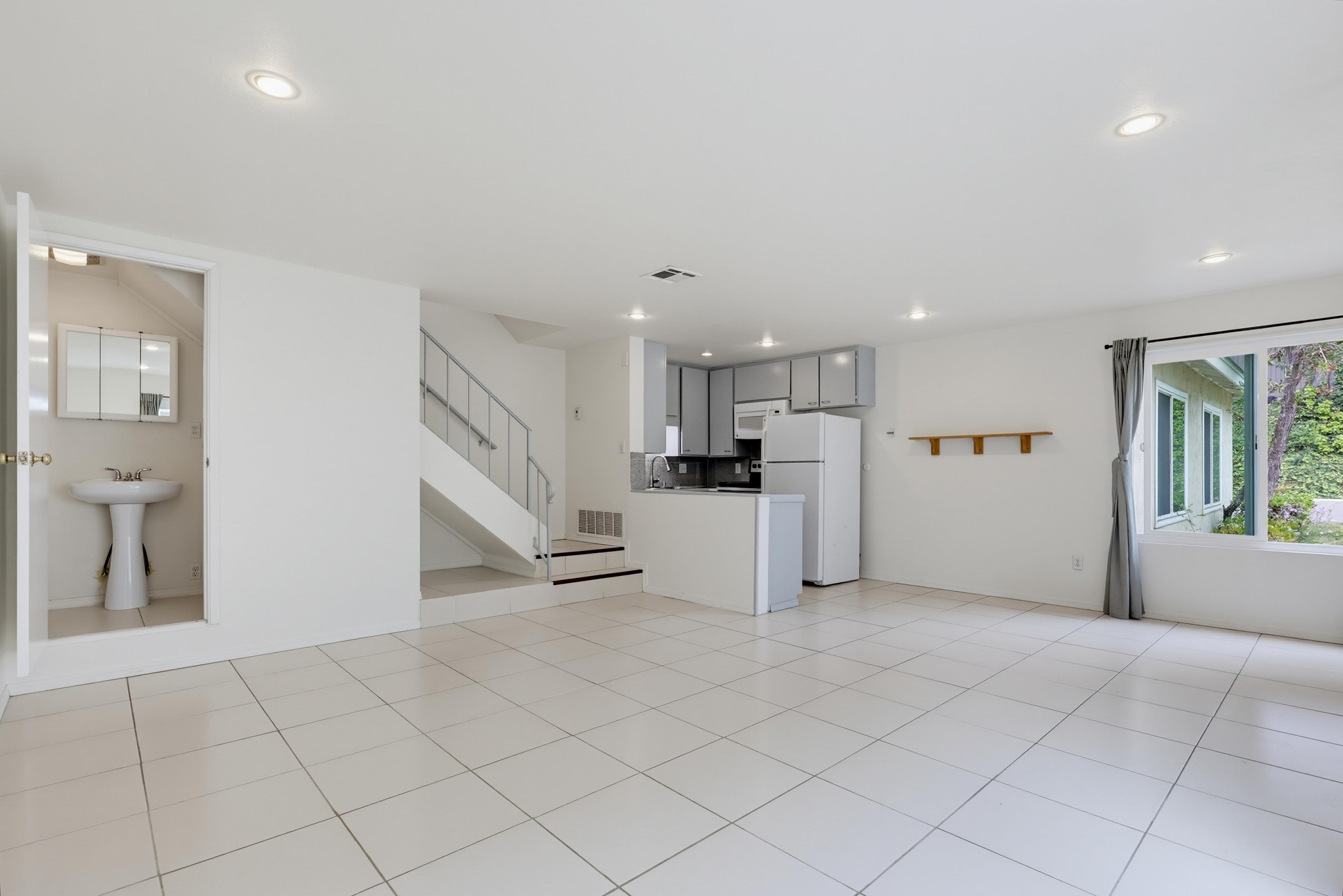 Virtual tour photo 11 of 43 for 7933 Camino Kiosco