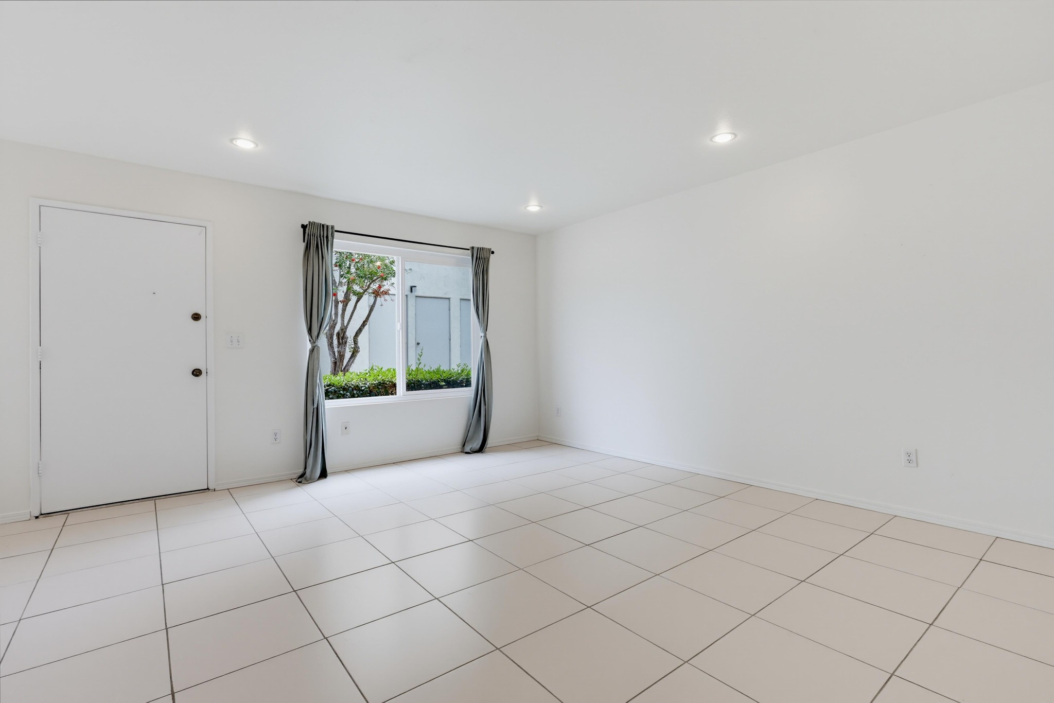 Virtual tour photo 12 of 43 for 7933 Camino Kiosco