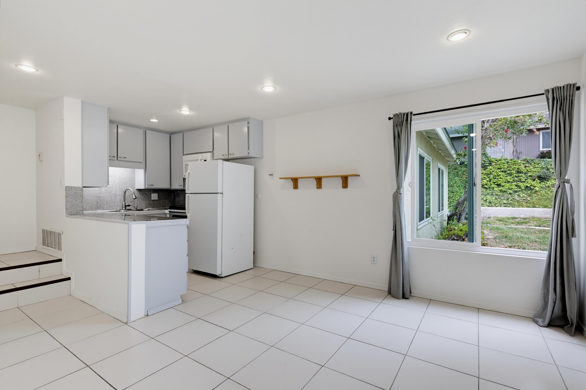 Virtual tour photo 13 of 43 for 7933 Camino Kiosco