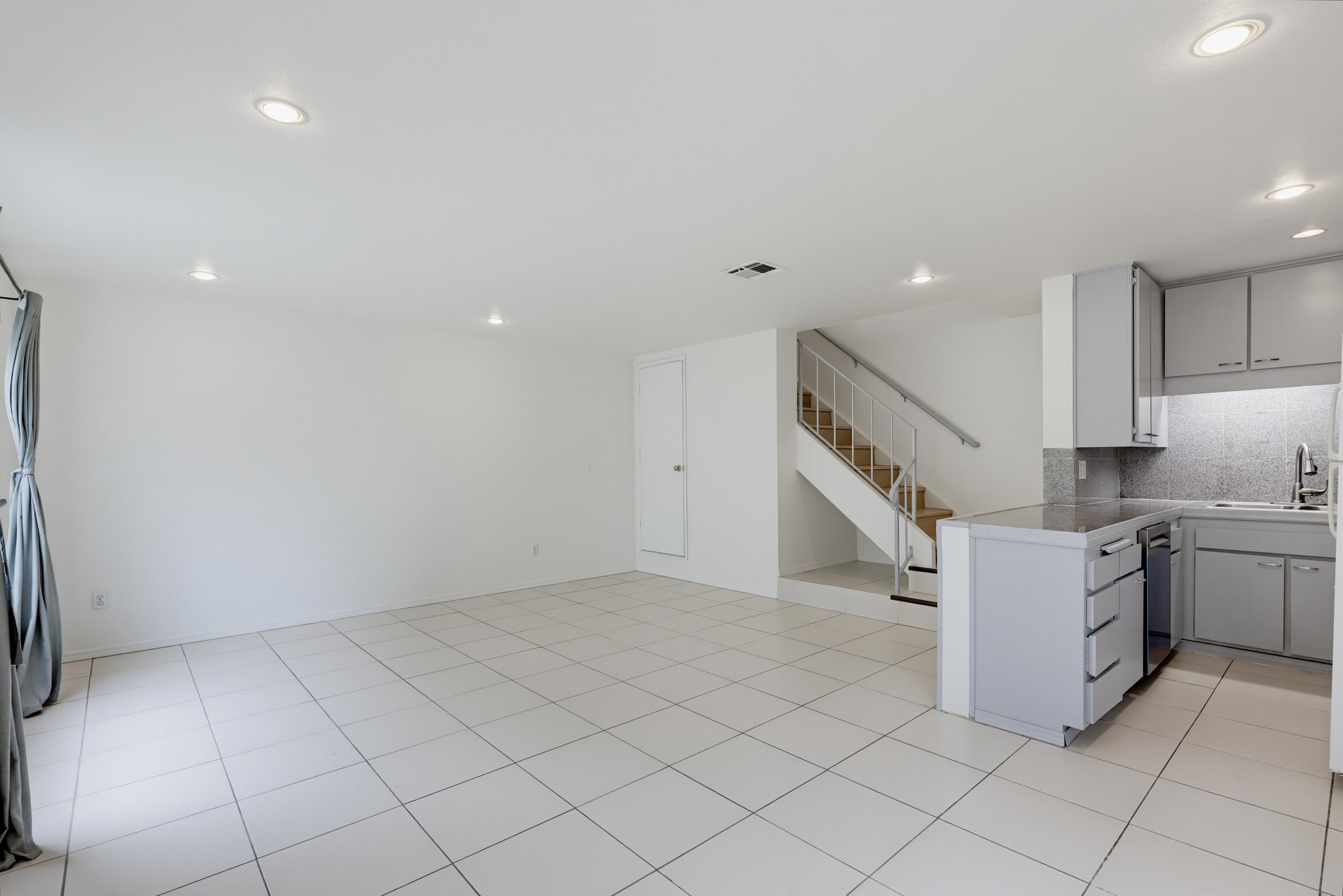 Virtual tour photo 15 of 43 for 7933 Camino Kiosco