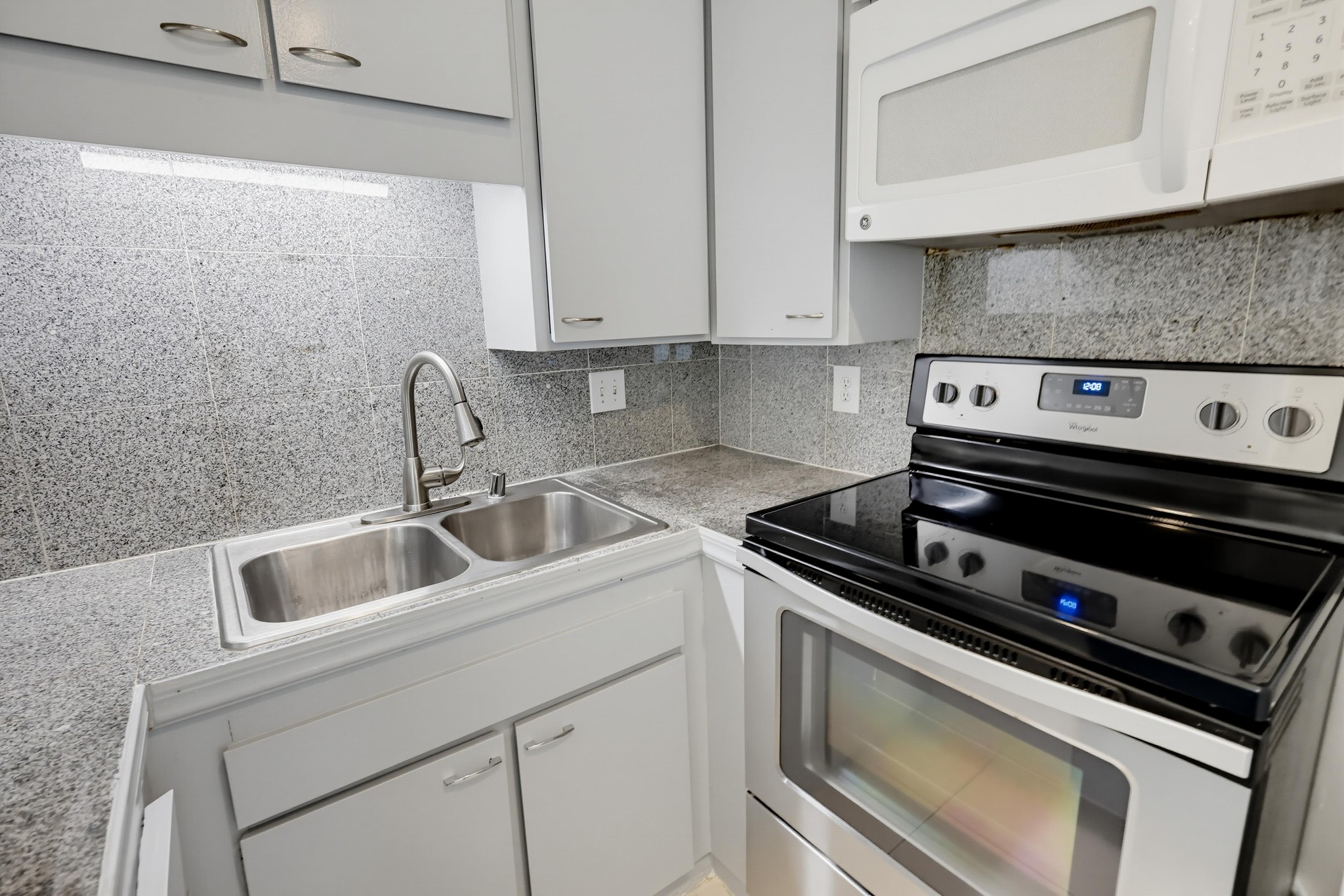 Virtual tour photo 18 of 43 for 7933 Camino Kiosco