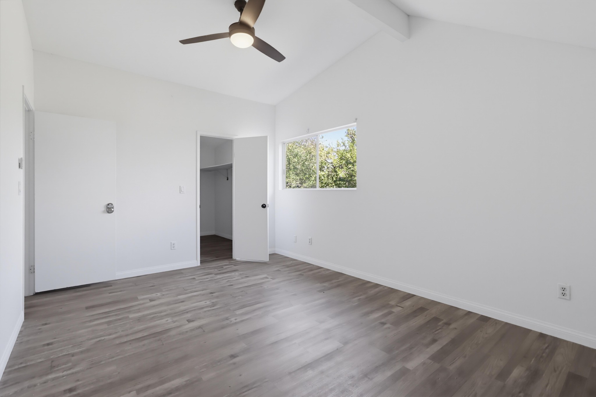 Virtual tour photo 21 of 43 for 7934 Blossom Ln