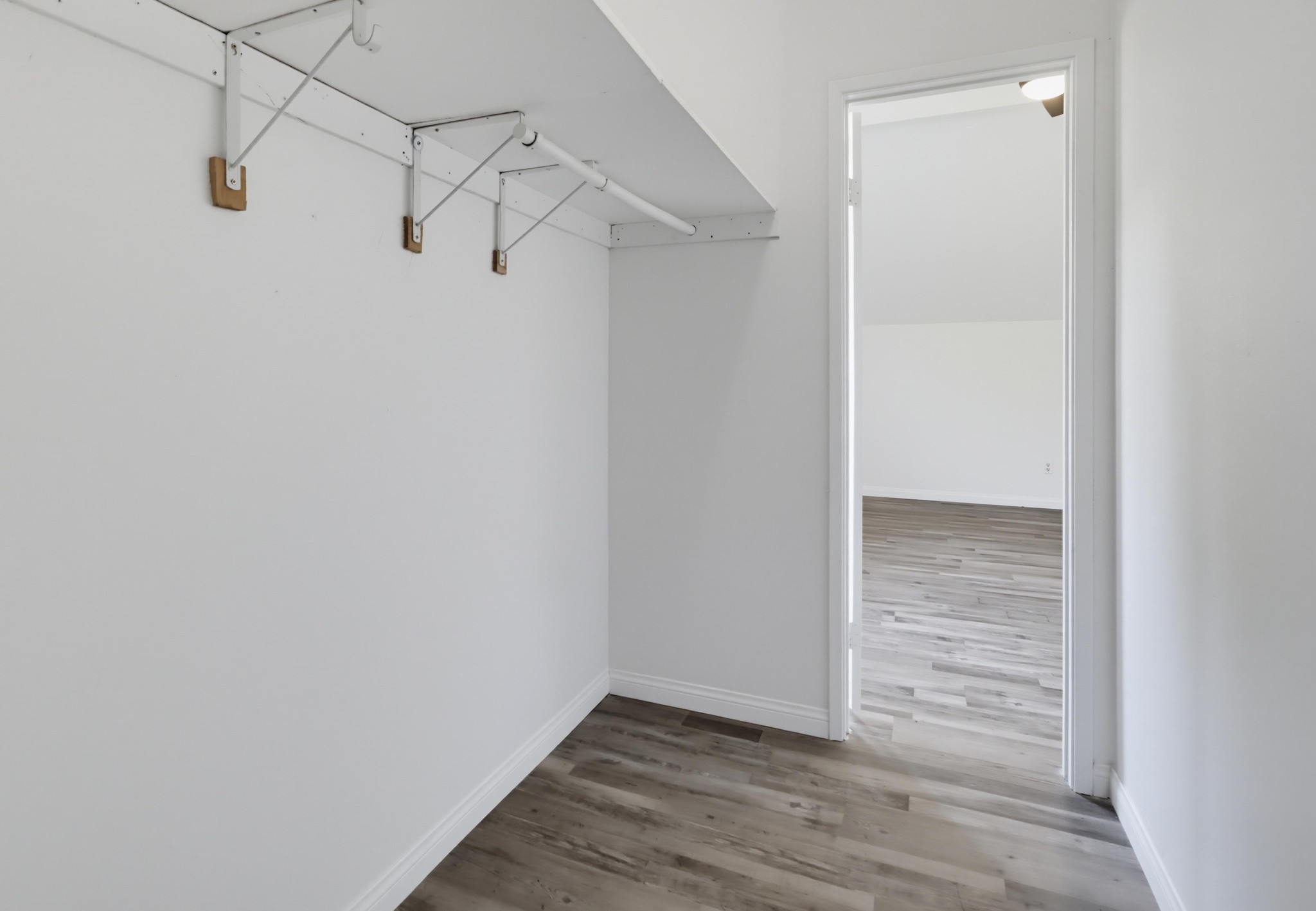 Virtual tour photo 25 of 43 for 7934 Blossom Ln