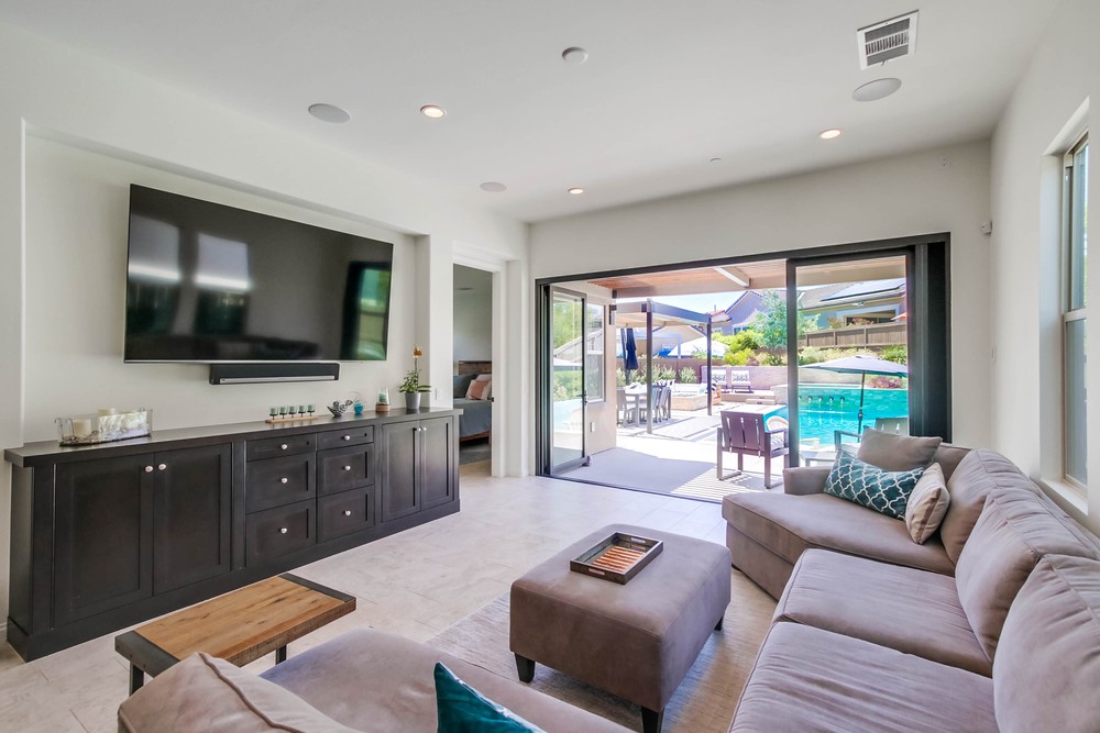 Virtual tour photo 7 of 43 for 7936 Lusardi Creek Ln