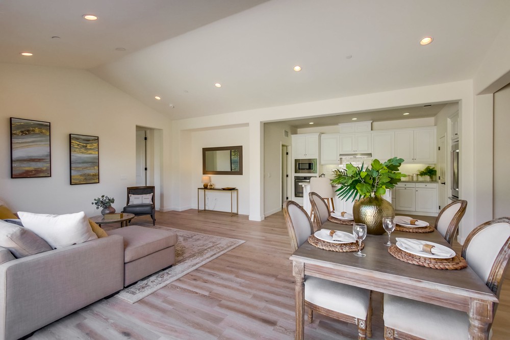 Virtual tour photo 7 of 54 for 7942 Lusardi Creek Ln