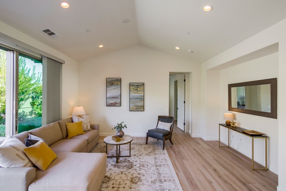 Virtual tour photo 8 of 54 for 7942 Lusardi Creek Ln