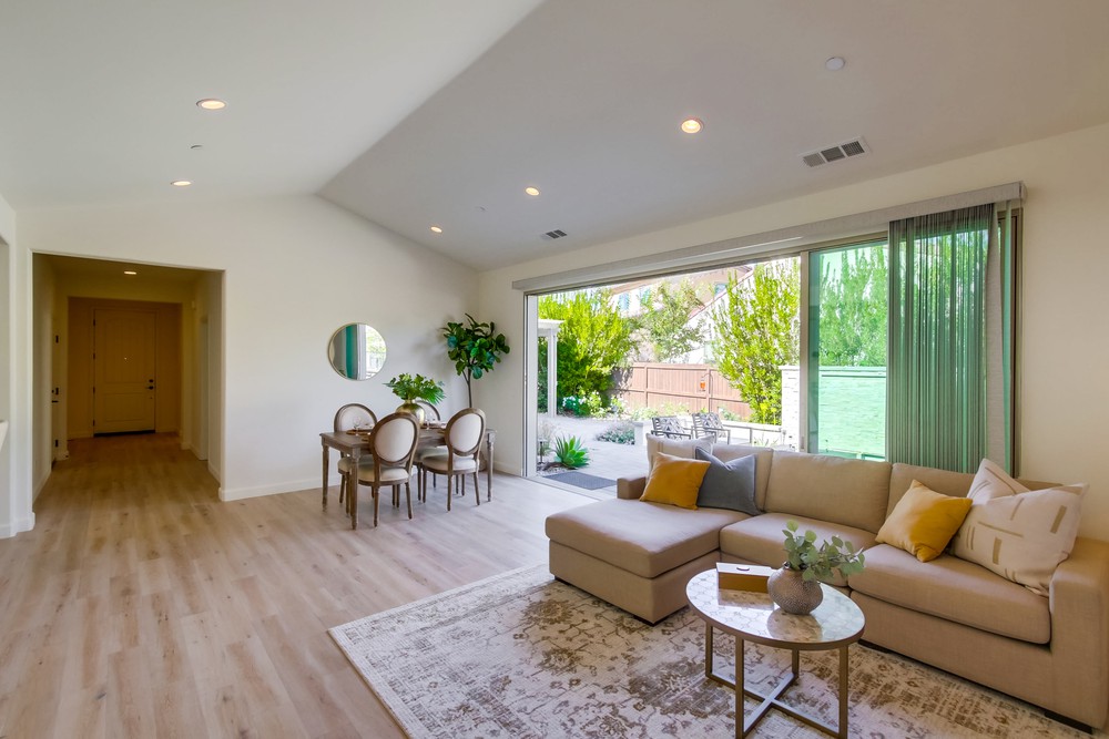 Virtual tour photo 9 of 54 for 7942 Lusardi Creek Ln