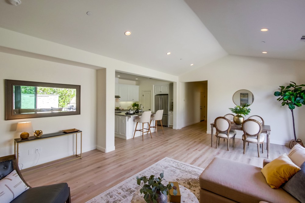 Virtual tour photo 10 of 54 for 7942 Lusardi Creek Ln